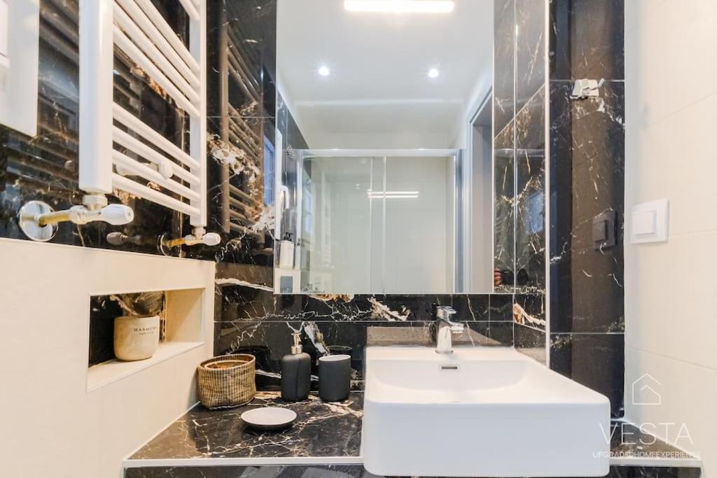 Theofilos Urban Apartment, Close To City Center Soluň Exteriér fotografie