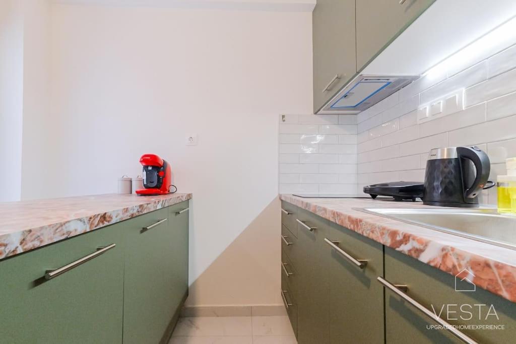 Theofilos Urban Apartment, Close To City Center Soluň Exteriér fotografie